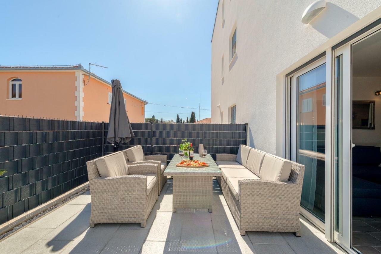 Apartamento La Vie Est Belle Trogir Exterior foto